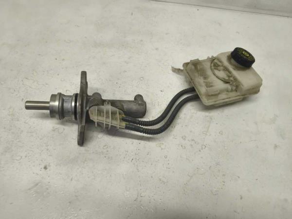 MAITRE CYLINDRE MERCEDES - Vue 1